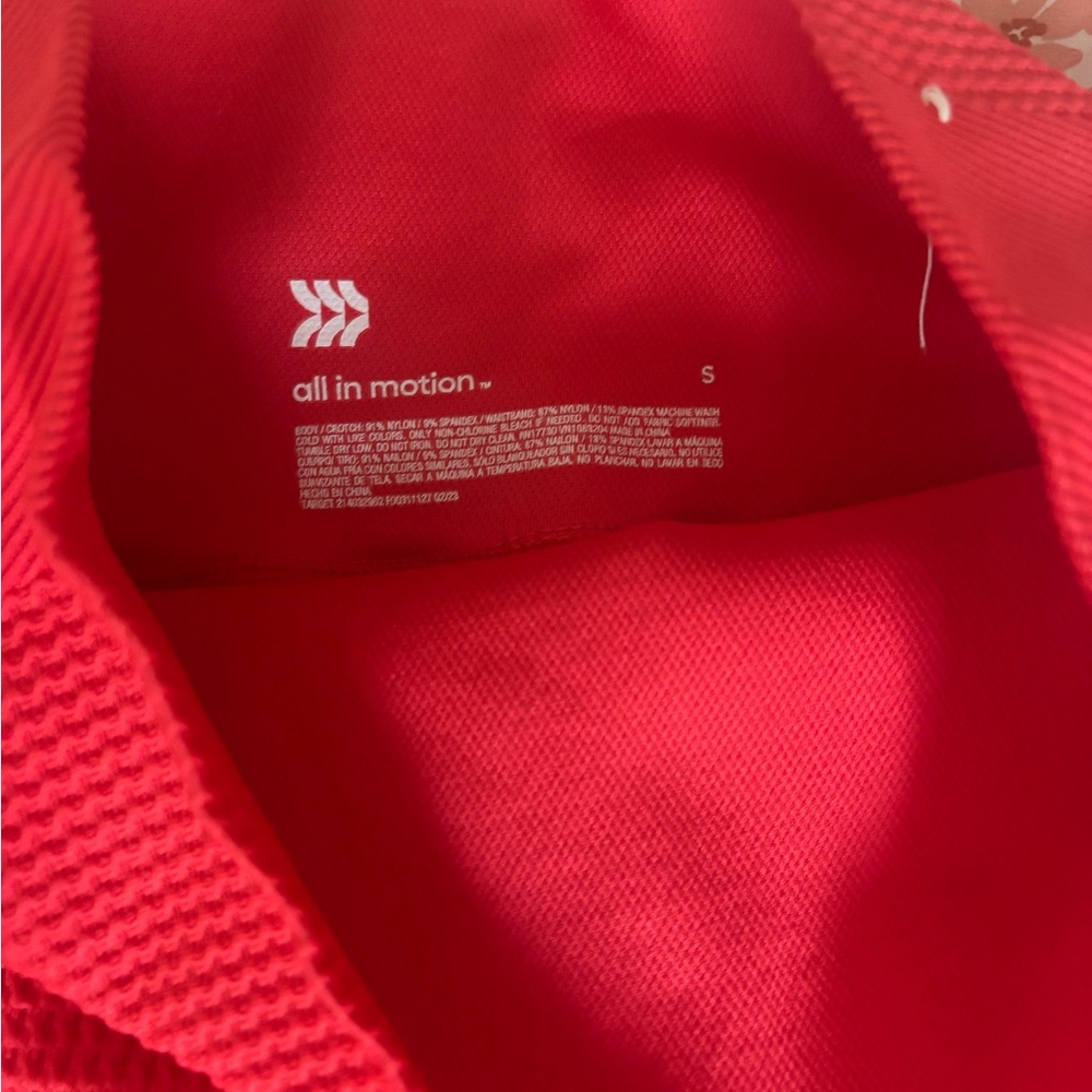 All In Motion Red Leggings - Picture 3 of 5
